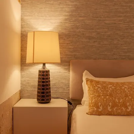 Saobentu Ana Casa * Lisbon